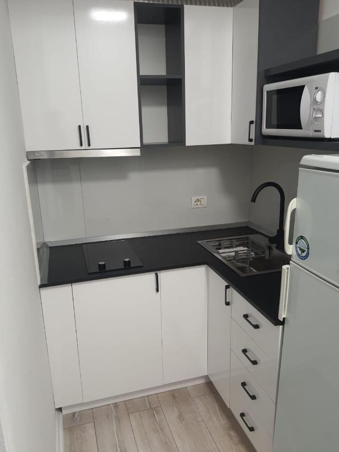 Modern Apartment Korca 3 Exterior photo